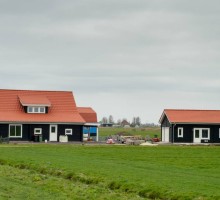 Moderne BB op eilandje, De Woude